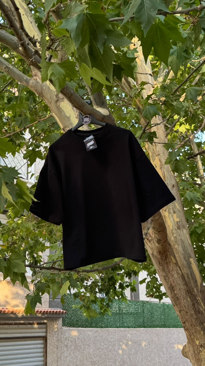 Boxy cropped tee