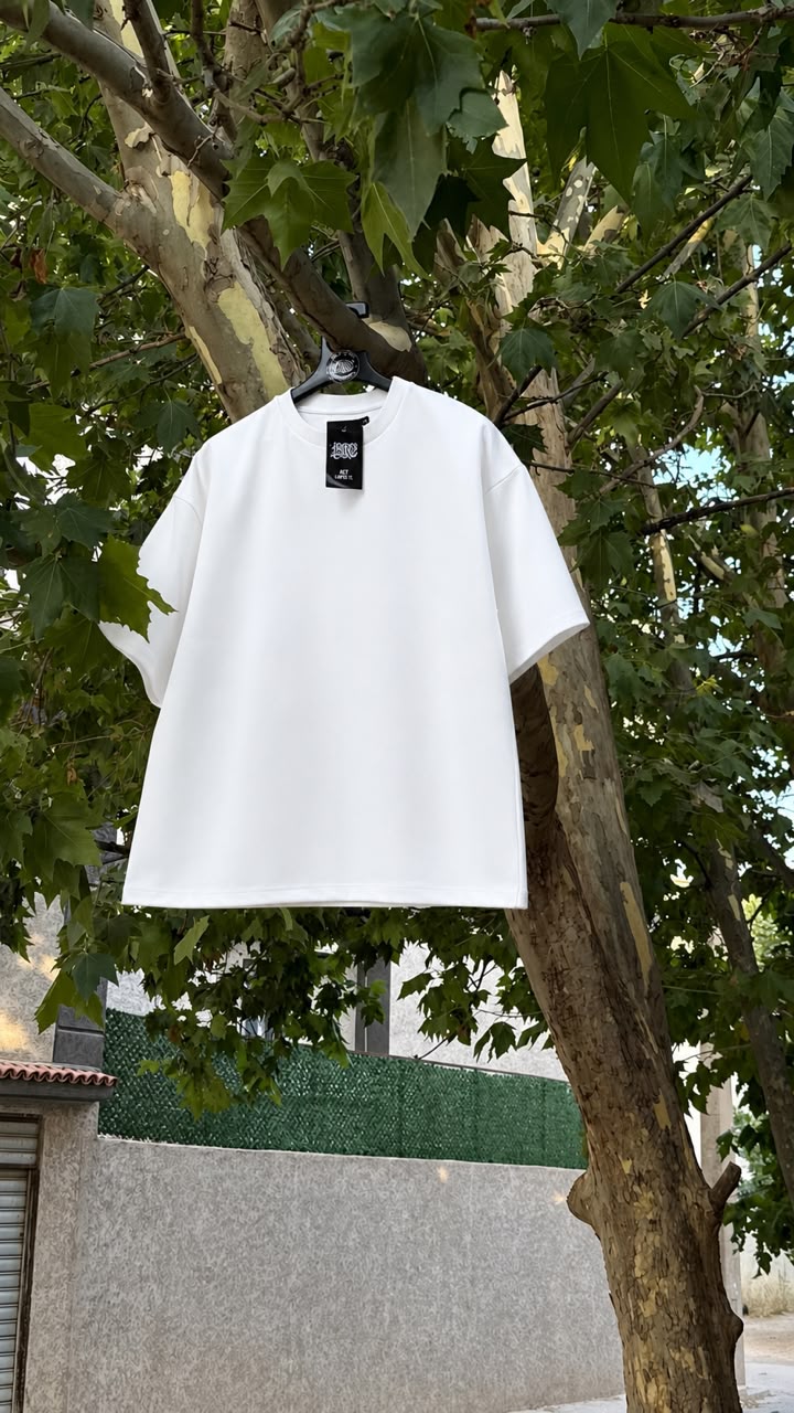 Boxy cropped tee
